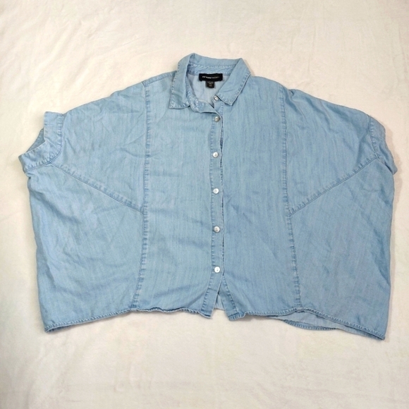 Fifteen Twenty Boxy Crop Over Sized Fit Chambray Button Down Shirt Size XS - Picture 1 of 6